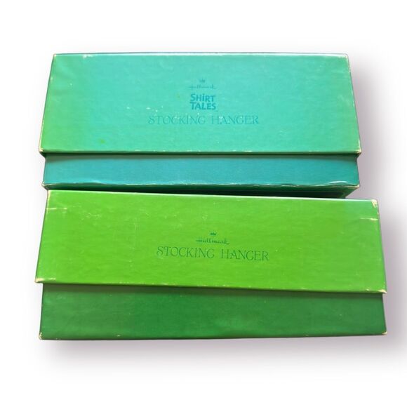 Hallmark Stocking Hanger Holders Vintage Christmas Penguin & Santa Claus Wreath - Picture 4 of 6